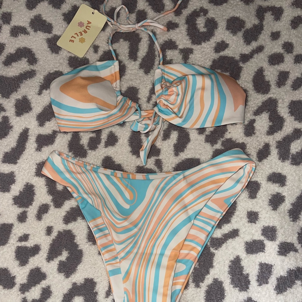 Aurelle Ari full set bikini